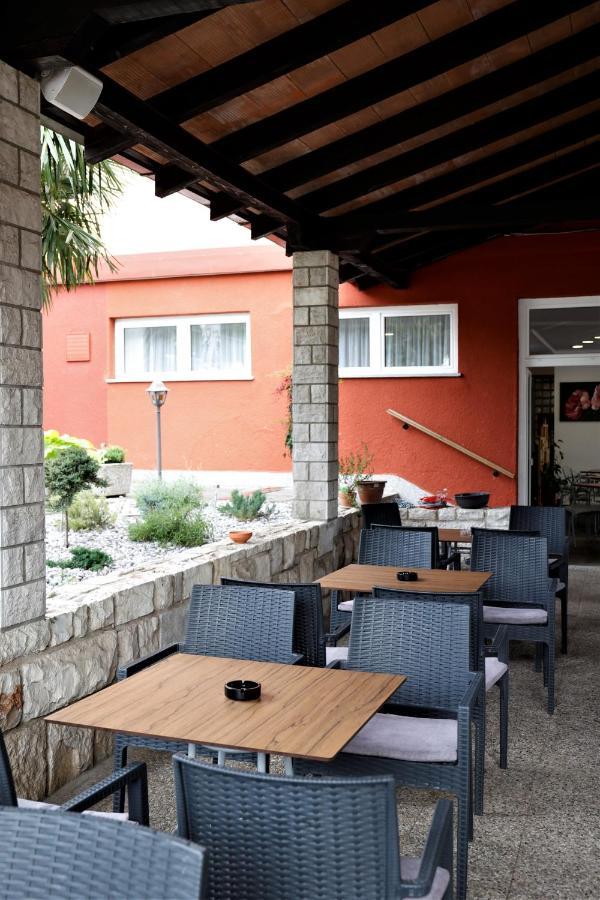 Hostel Soline Portoroz Exterior photo